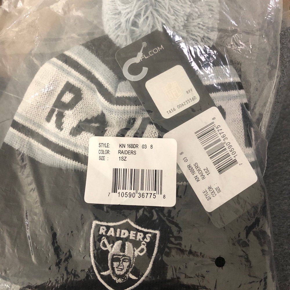 New Kids Raiders Football beanie blk/w grey pom